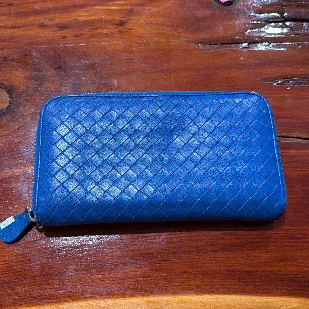 Bottega Zip Wallet